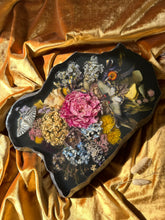 Load image into Gallery viewer, Bridal Bouquet Preservation Waitlist